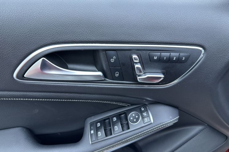 Used Mercedes-Benz GLA 2018 GLA 200 Fashion Model Interior 5