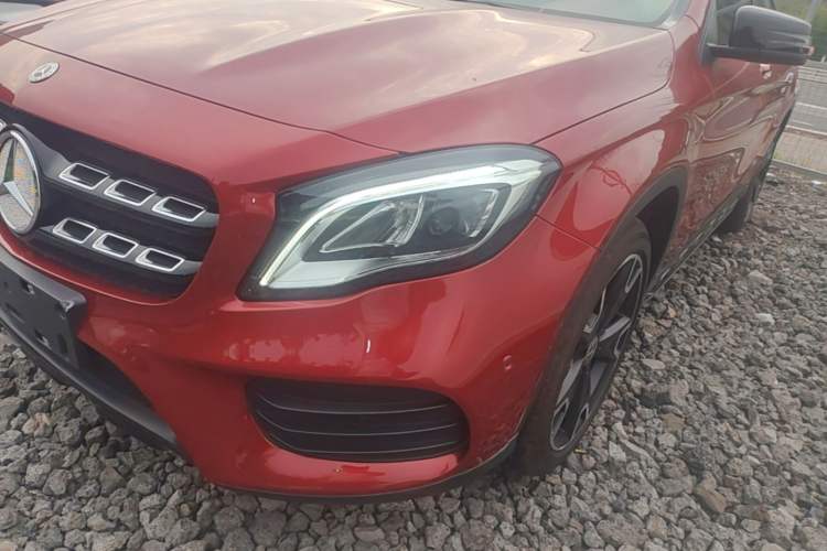 Used Mercedes-Benz GLA 2018 GLA 220 4MATIC Sport Edition Left Front Headlight