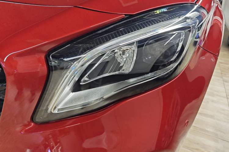 Used Mercedes-Benz GLA 2018 GLA 220 4MATIC Sport Edition Left Front Headlight