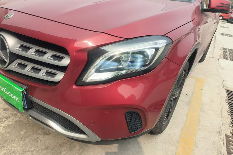 Used Mercedes-Benz GLA 2018 GLA 200 Fashion Model Left Front Headlight