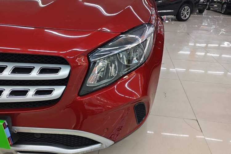 Used Mercedes-Benz GLA 2018 GLA 200 Sport Edition Left Front Headlight