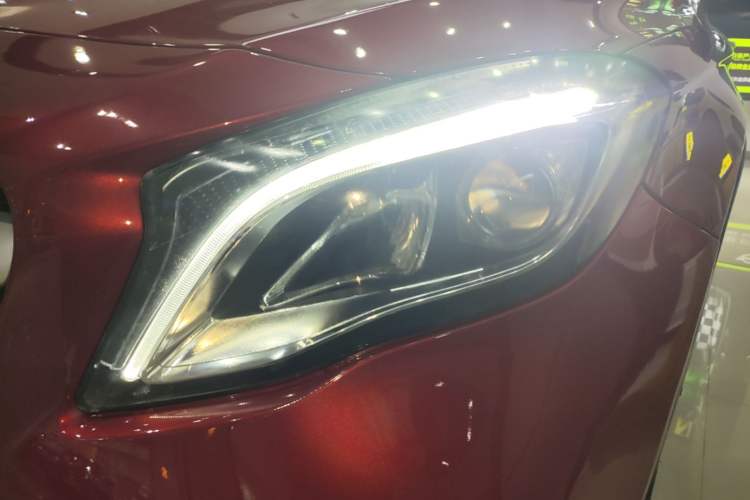 Used Mercedes-Benz GLA 2018 GLA 200 Sport Edition Left Front Headlight