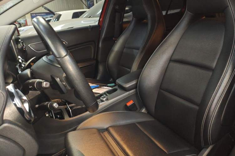Used Mercedes-Benz GLA 2018 GLA 200 Fashion Model Left Front Seat