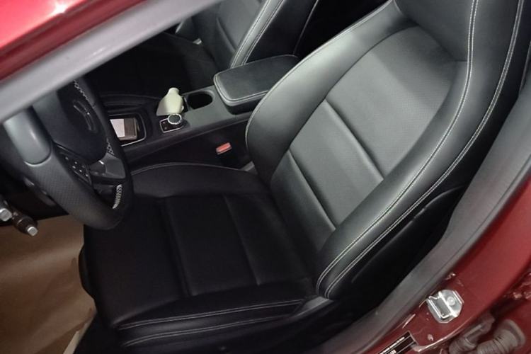 Used Mercedes-Benz GLA 2018 GLA 200 Sport Edition Left Front Seat