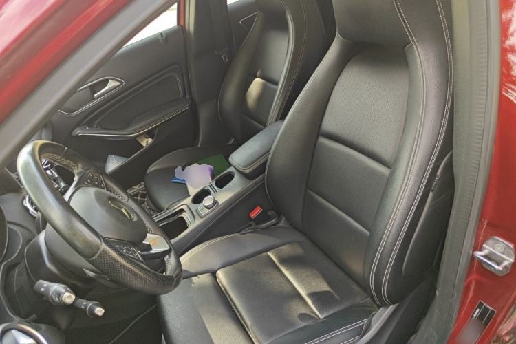 Used Mercedes-Benz GLA 2018 GLA 200 Fashion Model Left Front Seat