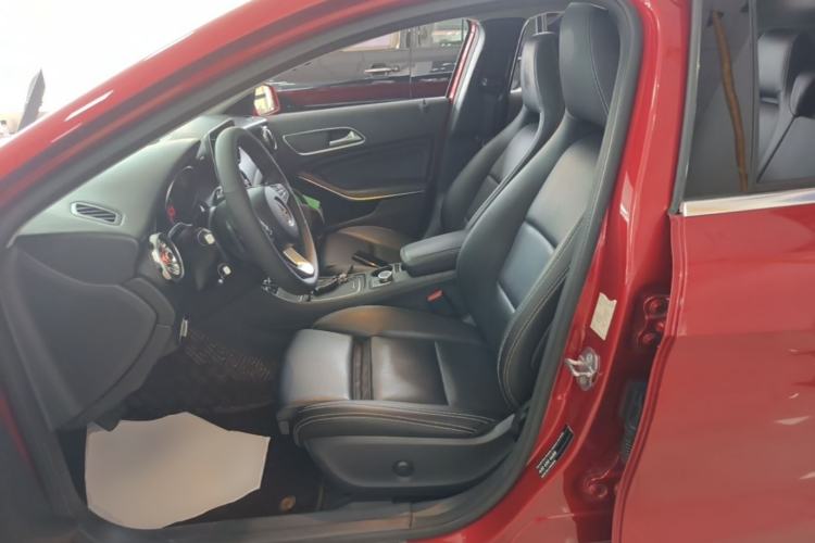 Used Mercedes-Benz GLA 2018 GLA 200 Sport Edition Left Front Seat
