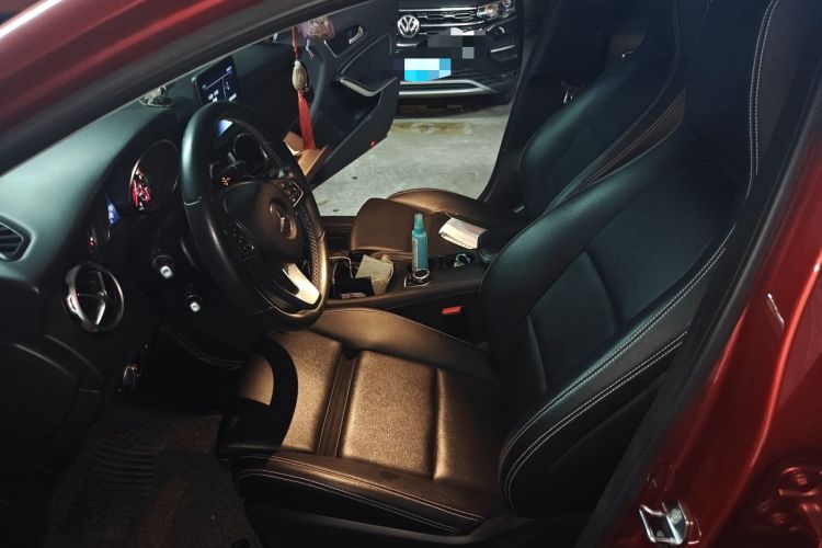 Used Mercedes-Benz GLA 2018 GLA 200 Sport Edition Left Front Seat