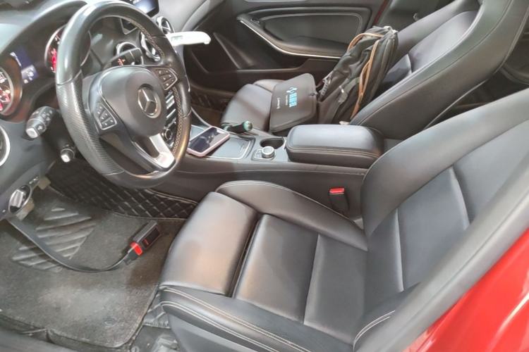 Used Mercedes-Benz GLA 2018 GLA 200 Sport Edition Left Front Seat