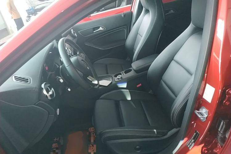 Used Mercedes-Benz GLA 2018 GLA 200 Fashion Model Left Front Seat