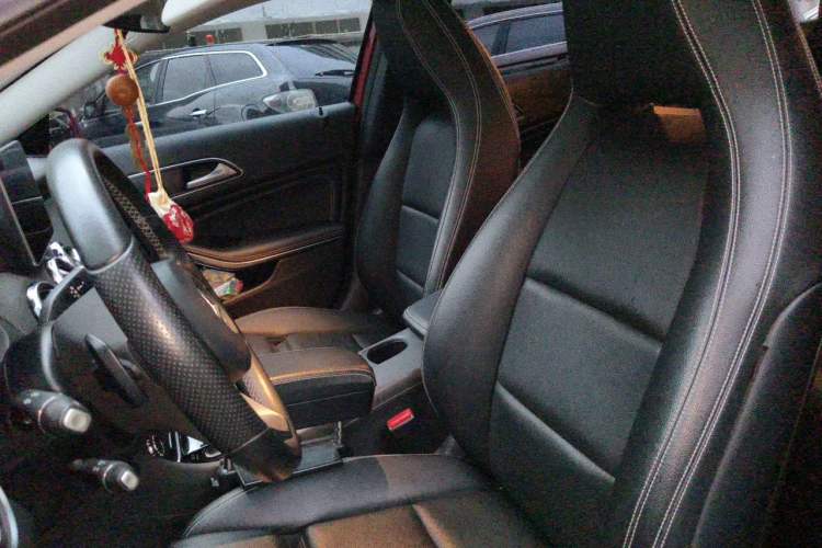 Used Mercedes-Benz GLA 2018 GLA 200 Fashion Model Left Front Seat