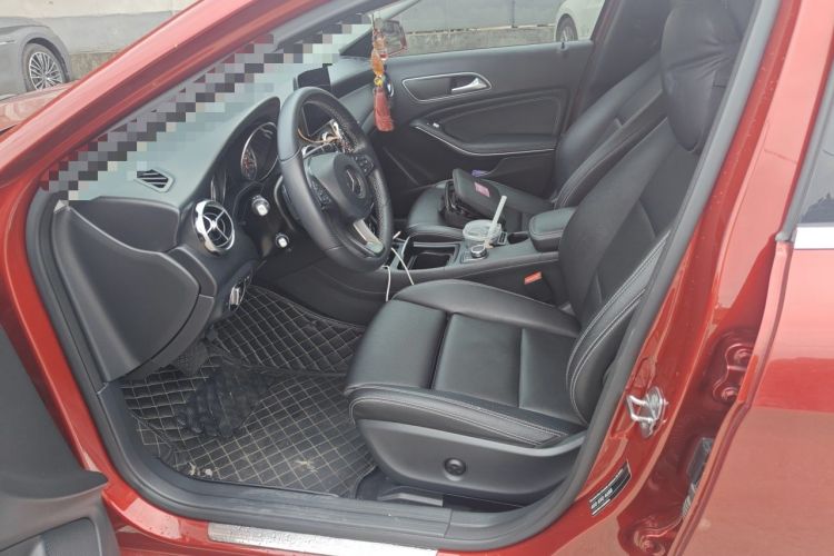 Used Mercedes-Benz GLA 2018 GLA 200 Sport Edition Left Front Seat