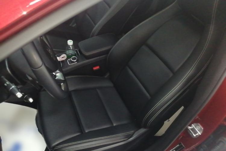 Used Mercedes-Benz GLA 2018 GLA 200 Fashion Model Left Front Seat