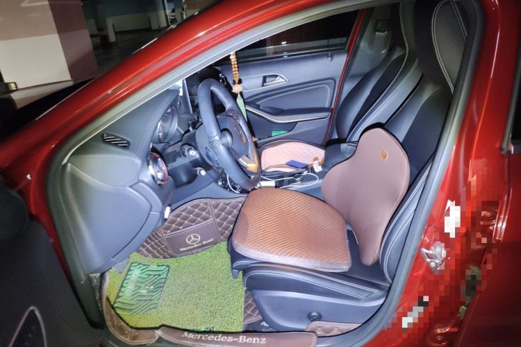 Used Mercedes-Benz GLA 2018 GLA 200 Fashion Model Left Front Seat