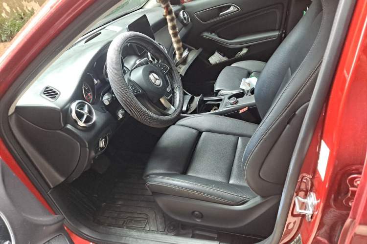 Used Mercedes-Benz GLA 2018 GLA 200 Sport Edition Left Front Seat
