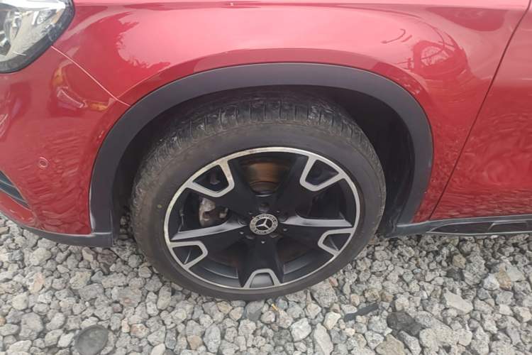 Used Mercedes-Benz GLA 2018 GLA 220 4MATIC Sport Edition Left Front Wheel Hub