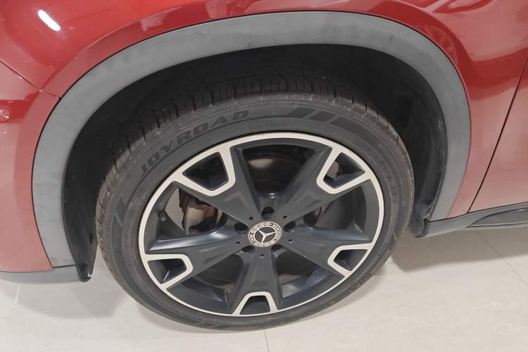 Used Mercedes-Benz GLA 2018 GLA 220 4MATIC Sport Edition Left Front Wheel Hub