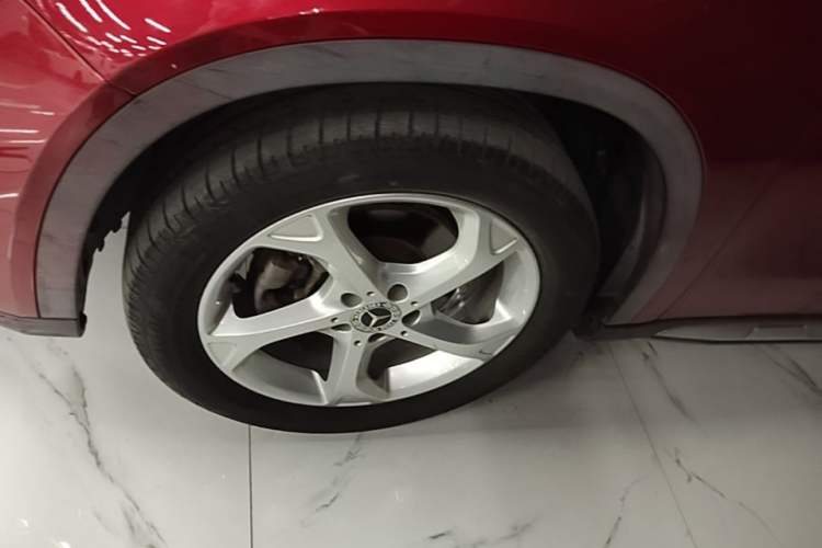 Used Mercedes-Benz GLA 2018 GLA 200 Sport Edition Left Front Wheel Hub