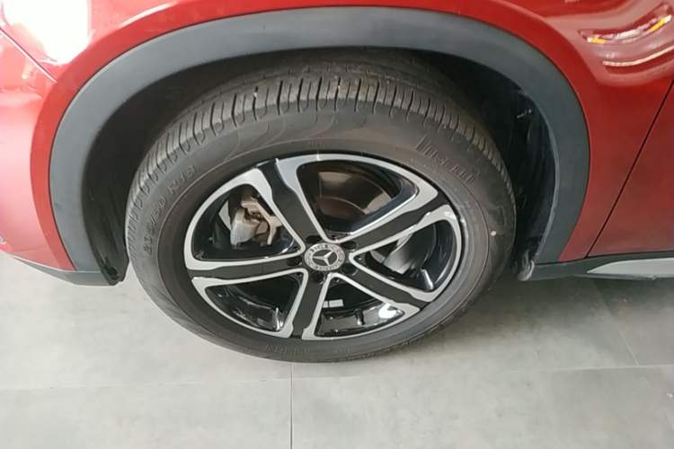 Used Mercedes-Benz GLA 2018 GLA 200 Fashion Model Left Front Wheel Hub