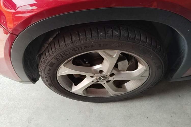 Used Mercedes-Benz GLA 2018 GLA 200 Sport Edition Left Front Wheel Hub