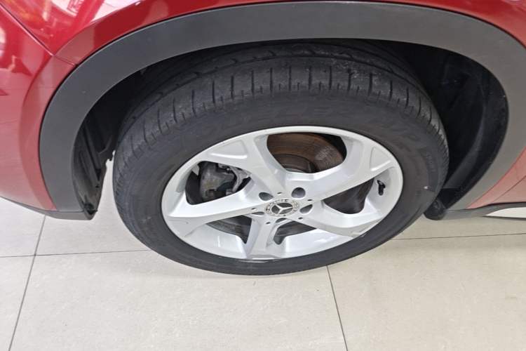 Used Mercedes-Benz GLA 2018 GLA 200 Sport Edition Left Front Wheel Hub