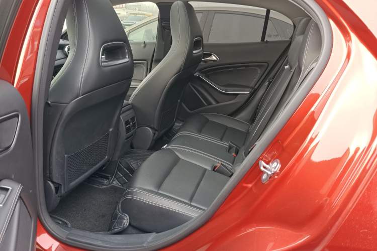 Used Mercedes-Benz GLA 2018 GLA 200 Sport Edition Left Rear Seat