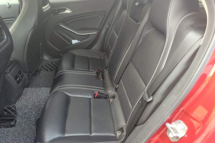 Used Mercedes-Benz GLA 2018 GLA 200 Sport Edition Left Rear Seat