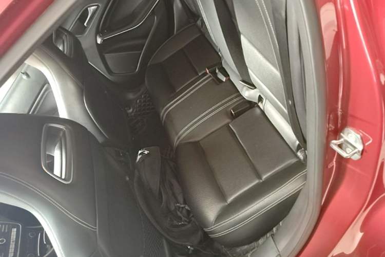 Used Mercedes-Benz GLA 2018 GLA 200 Sport Edition Left Rear Seat