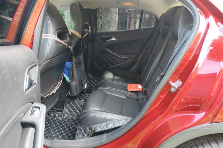 Used Mercedes-Benz GLA 2018 GLA 200 Sport Edition Left Rear Seat