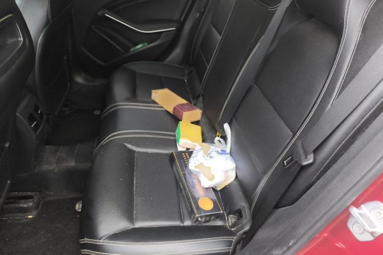Used Mercedes-Benz GLA 2018 GLA 200 Fashion Model Left Rear Seat
