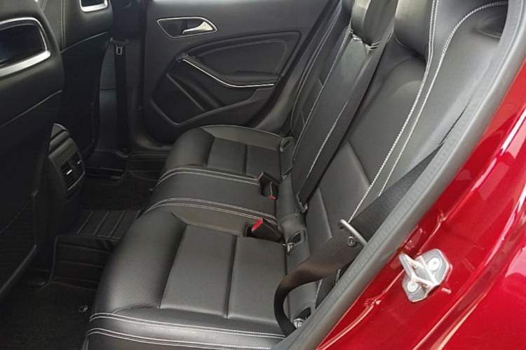 Used Mercedes-Benz GLA 2018 GLA 200 Fashion Model Left Rear Seat