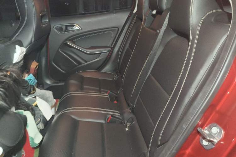 Used Mercedes-Benz GLA 2018 GLA 200 Fashion Model Left Rear Seat