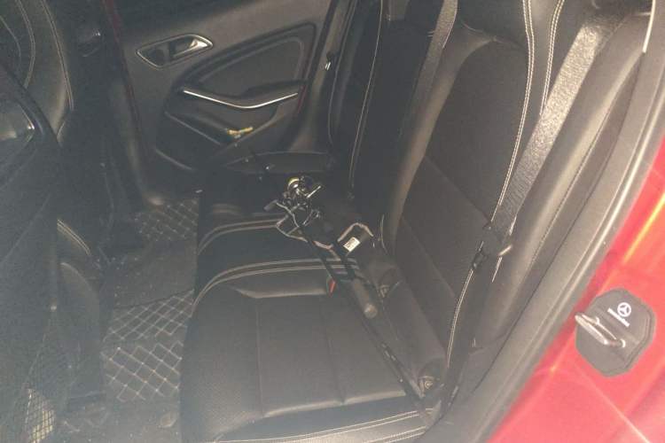 Used Mercedes-Benz GLA 2018 GLA 200 Sport Edition Left Rear Seat