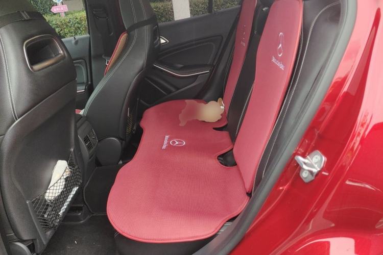 Used Mercedes-Benz GLA 2018 GLA 200 Fashion Model Left Rear Seat