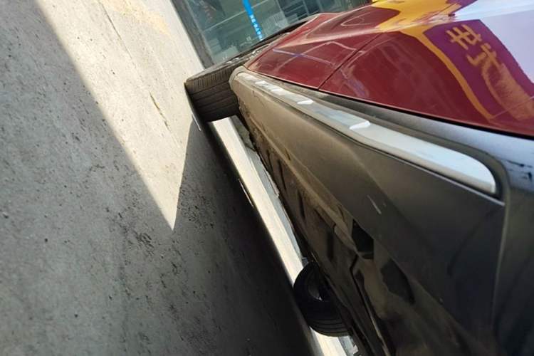 Used Mercedes-Benz GLA 2018 GLA 200 Fashion Model Left Side Sill