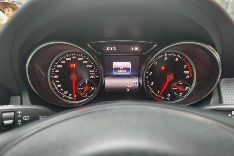 Used Mercedes-Benz GLA 2018 GLA 200 Fashion Model Odometer Close Up