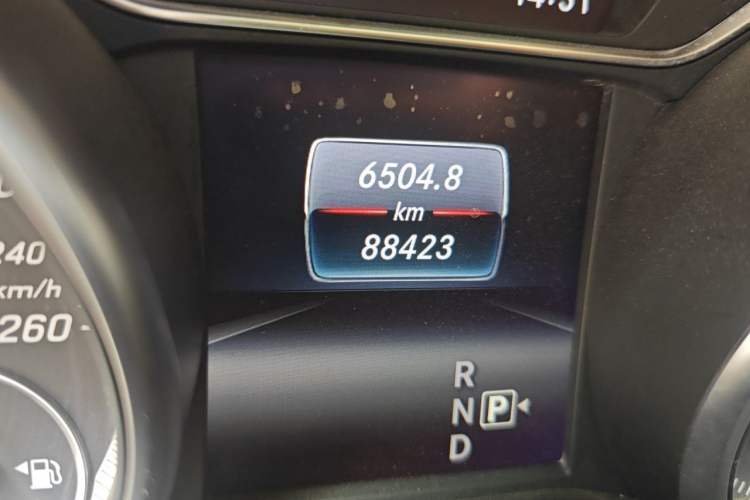 Used Mercedes-Benz GLA 2018 GLA 200 Fashion Model Odometer Close Up