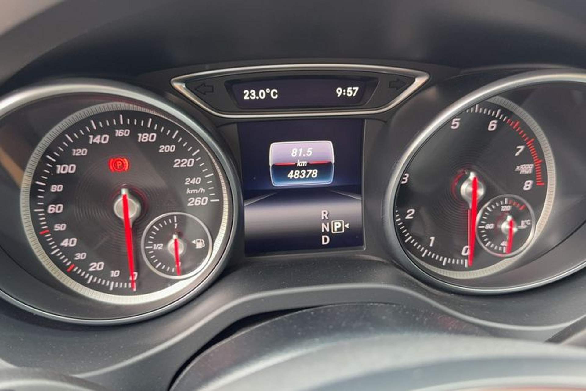 Used Mercedes-Benz GLA 2018 GLA 200 Fashion Model Odometer Close Up