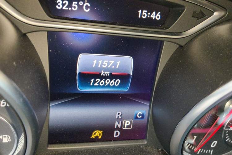 Used Mercedes-Benz GLA 2018 GLA 200 Sport Edition Odometer Close Up