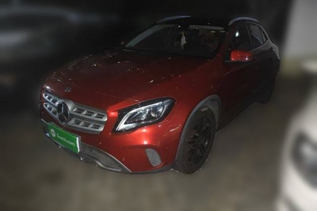 Ojetý Mercedes-Benz GLA 2018 GLA 200 Fashion Model