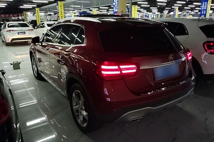 Used Mercedes-Benz GLA 2018 GLA 200 Sport Edition Rear Left 45 Deg