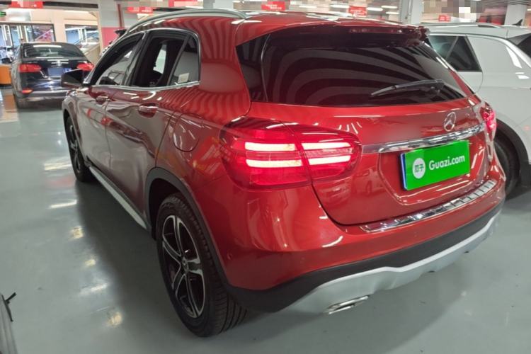 Used Mercedes-Benz GLA 2018 GLA 200 Fashion Model Rear Left 45 Deg