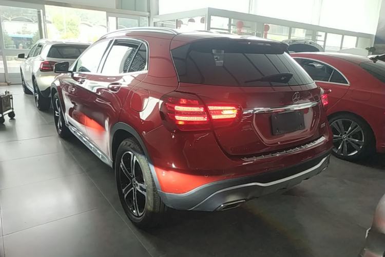 Used Mercedes-Benz GLA 2018 GLA 200 Fashion Model Rear Left 45 Deg