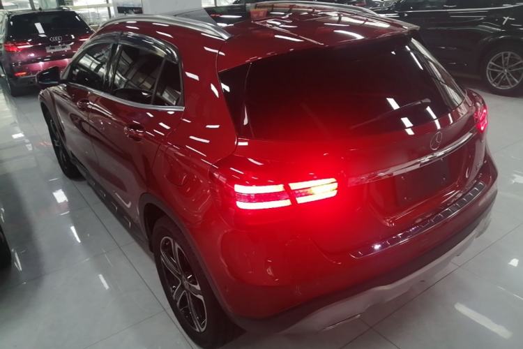 Used Mercedes-Benz GLA 2018 GLA 200 Fashion Model Rear Left 45 Deg