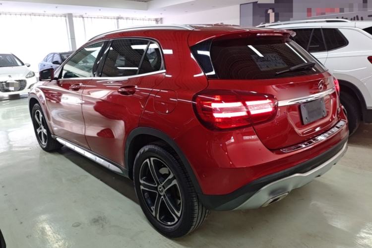 Used Mercedes-Benz GLA 2018 GLA 200 Fashion Model Rear Left 45 Deg