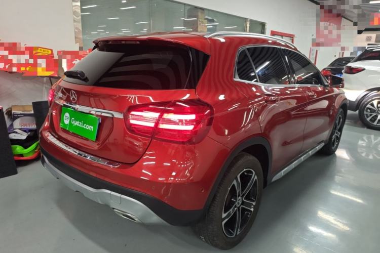 Used Mercedes-Benz GLA 2018 GLA 200 Fashion Model Rear Right 45 Deg