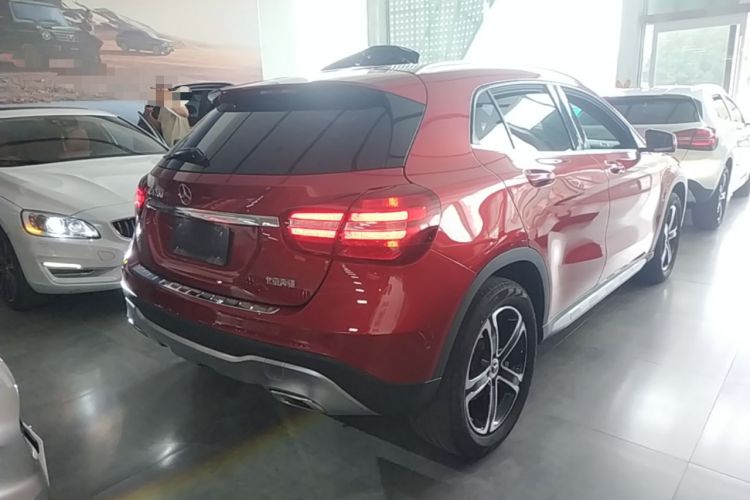 Used Mercedes-Benz GLA 2018 GLA 200 Fashion Model Rear Right 45 Deg