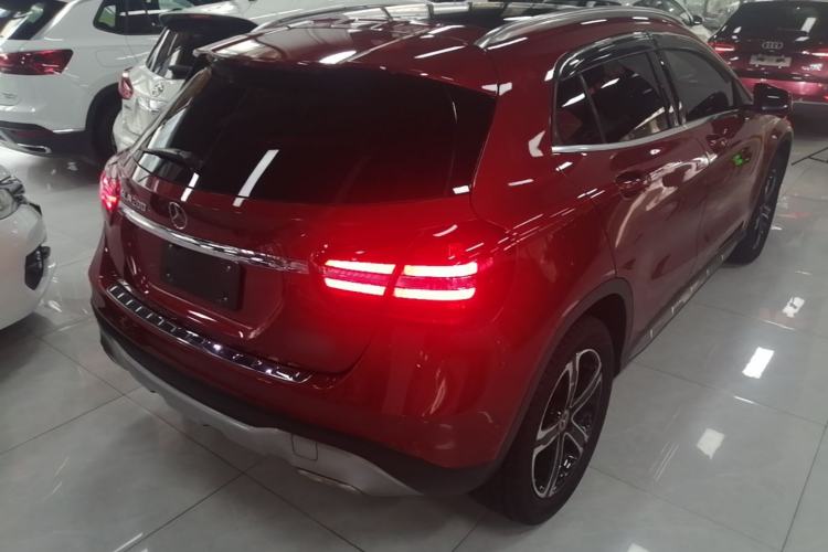 Used Mercedes-Benz GLA 2018 GLA 200 Fashion Model Rear Right 45 Deg