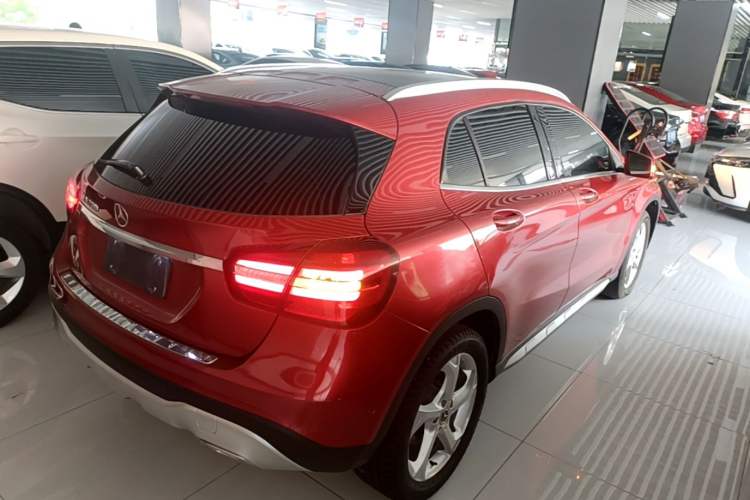 Used Mercedes-Benz GLA 2018 GLA 200 Sport Edition Rear Right 45 Deg