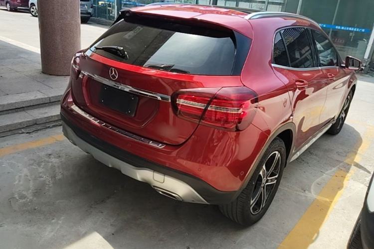 Used Mercedes-Benz GLA 2018 GLA 200 Fashion Model Rear Right 45 Deg
