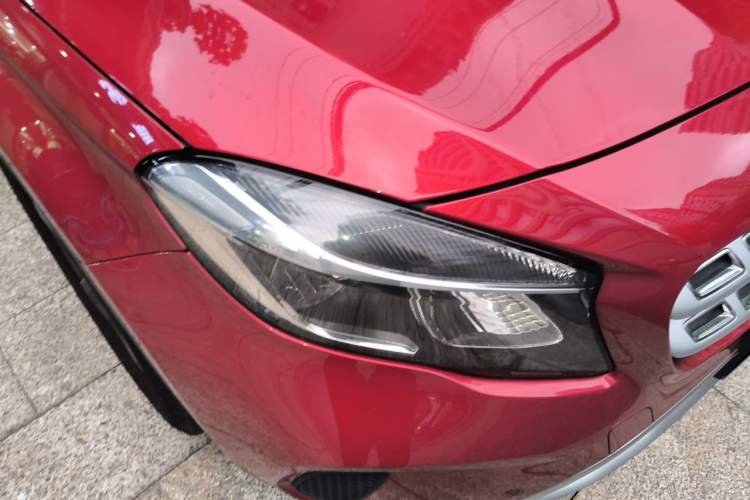 Used Mercedes-Benz GLA 2018 GLA 200 Sport Edition Right Front Headlight